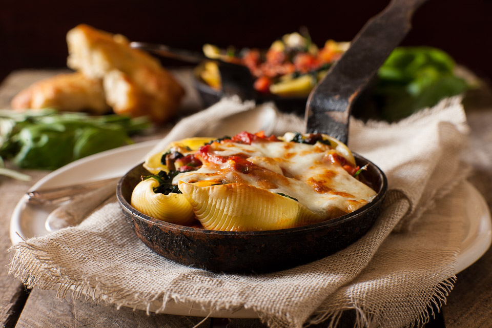 Oven Baked Pasta, building layers in food photography | www.jonathanthompsonphotography.com